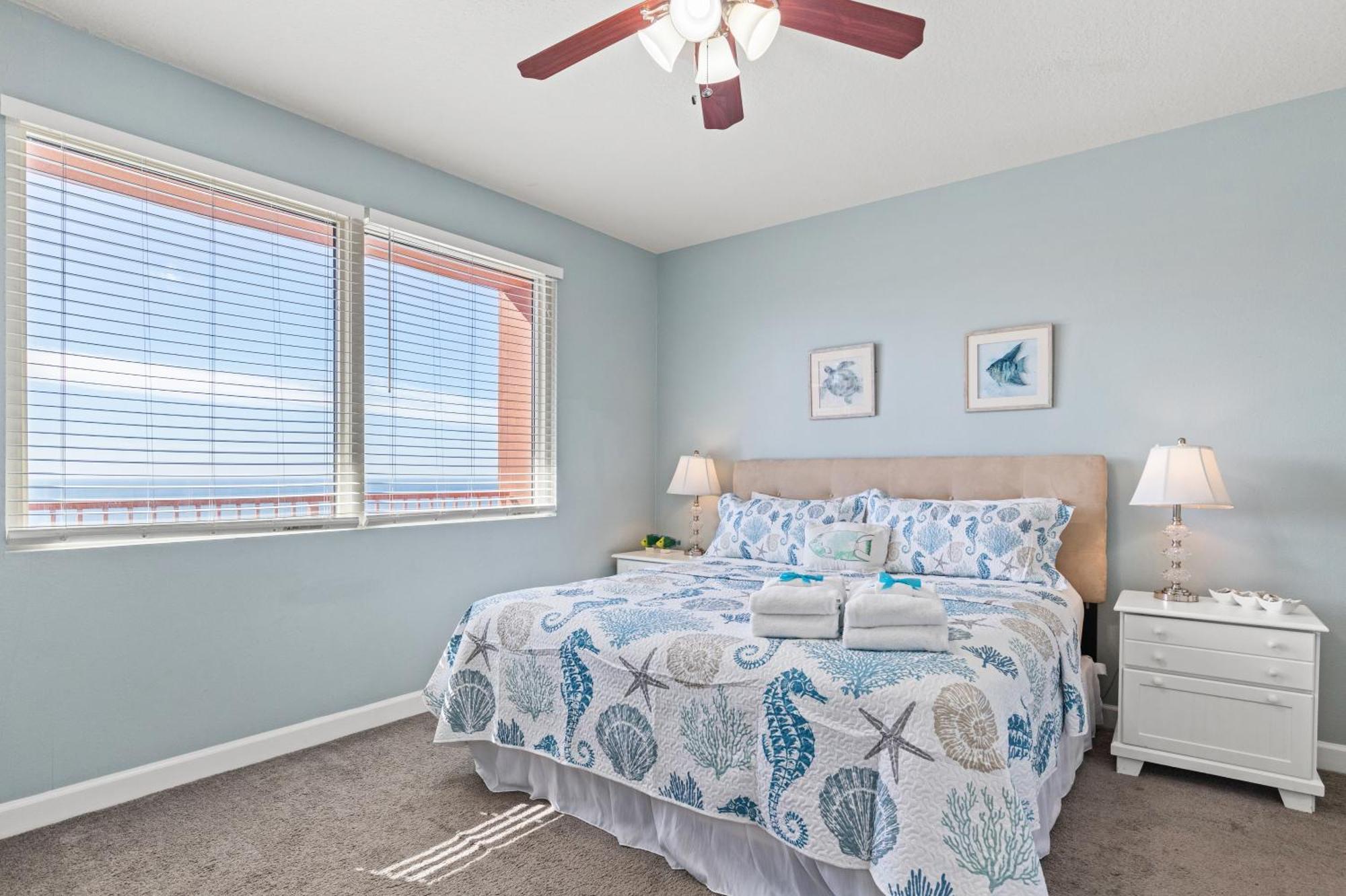 Penthouse With Beautiful Beach Views! 1 Bedroom, 2 Bathroom Penthouse! Panama City Beach Exterior photo